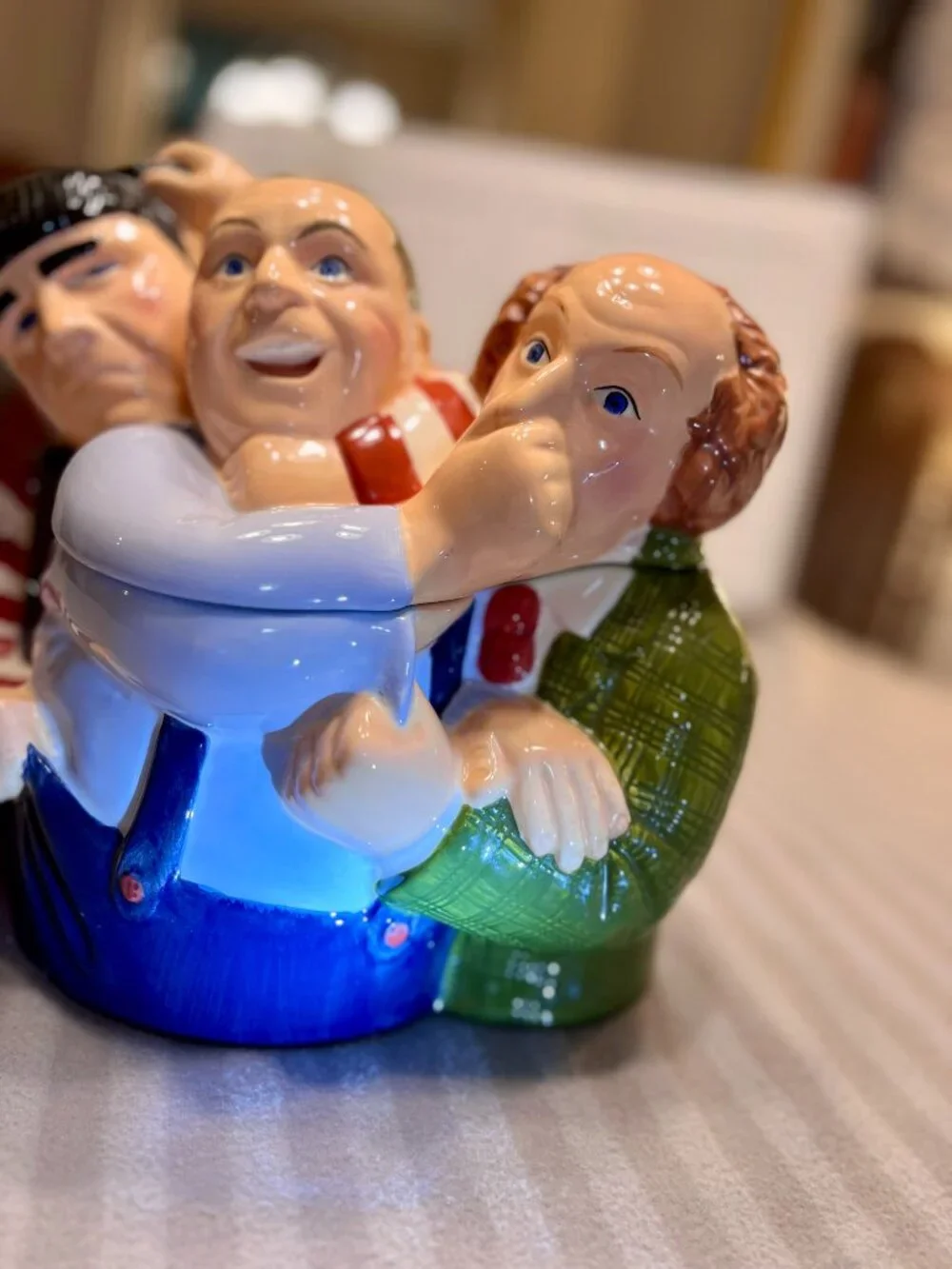 VTG 1997 The Three Stooges Cookie Jar Ceramic Clay Art Moe Larry Curly